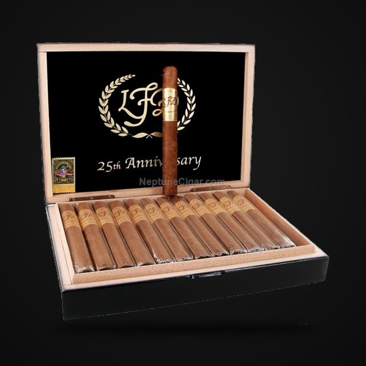 La Flor Dominicana 25th Anniversary · LongestAsh