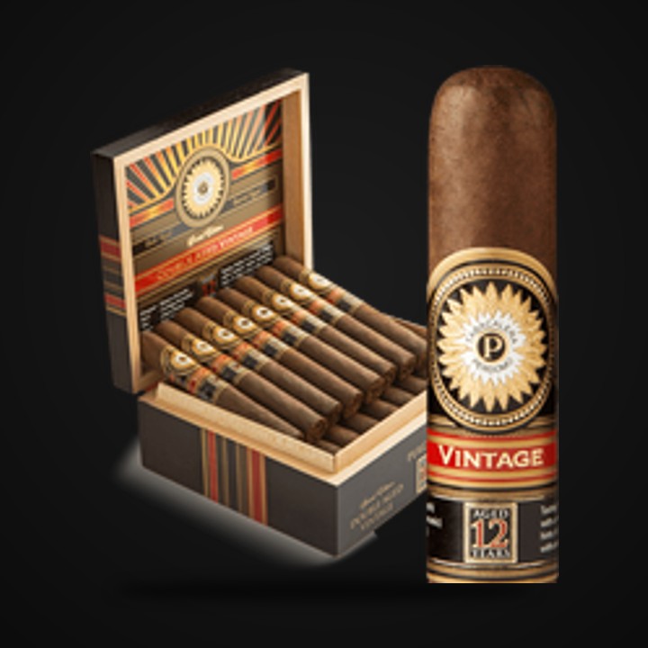 Perdomo Double Aged 12 Year Maduro · LongestAsh