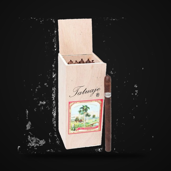 Tatuaje El Triunfador Broadleaf · LongestAsh